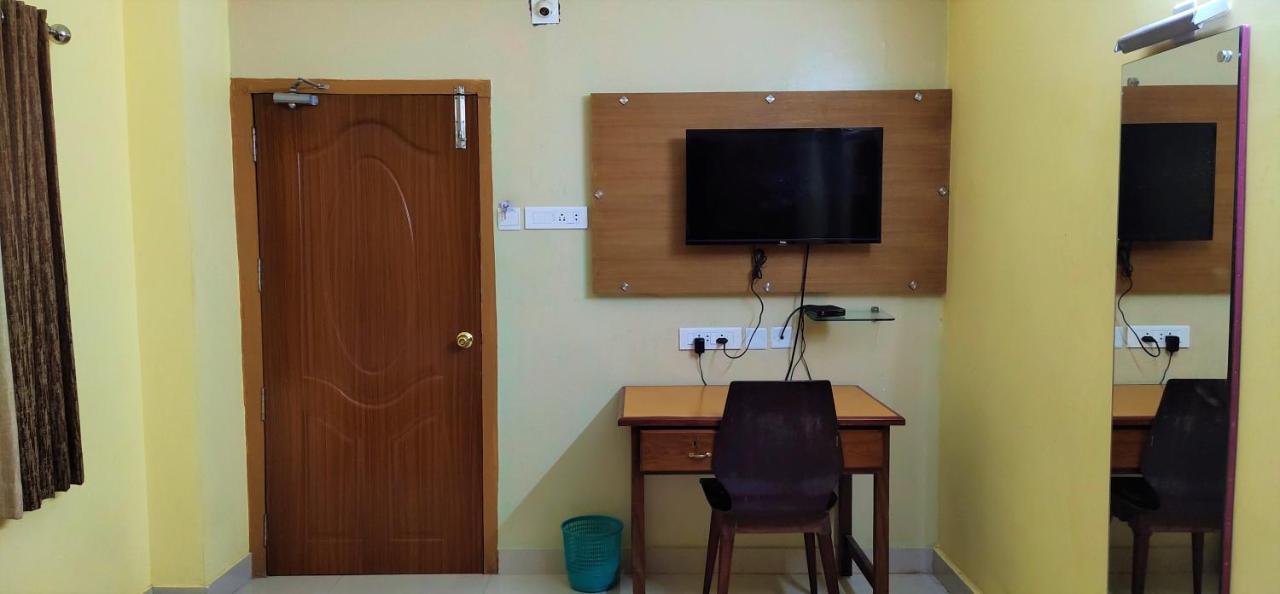 Hotel Green Plaza Thrissur Екстер'єр фото