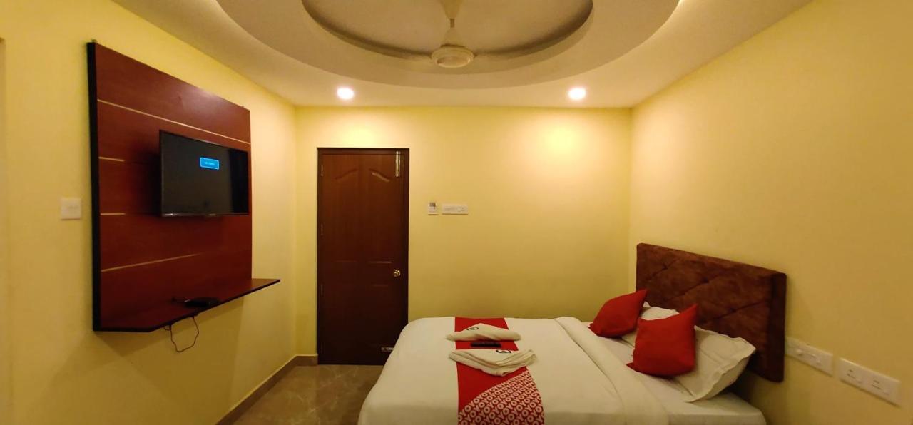 Hotel Green Plaza Thrissur Екстер'єр фото